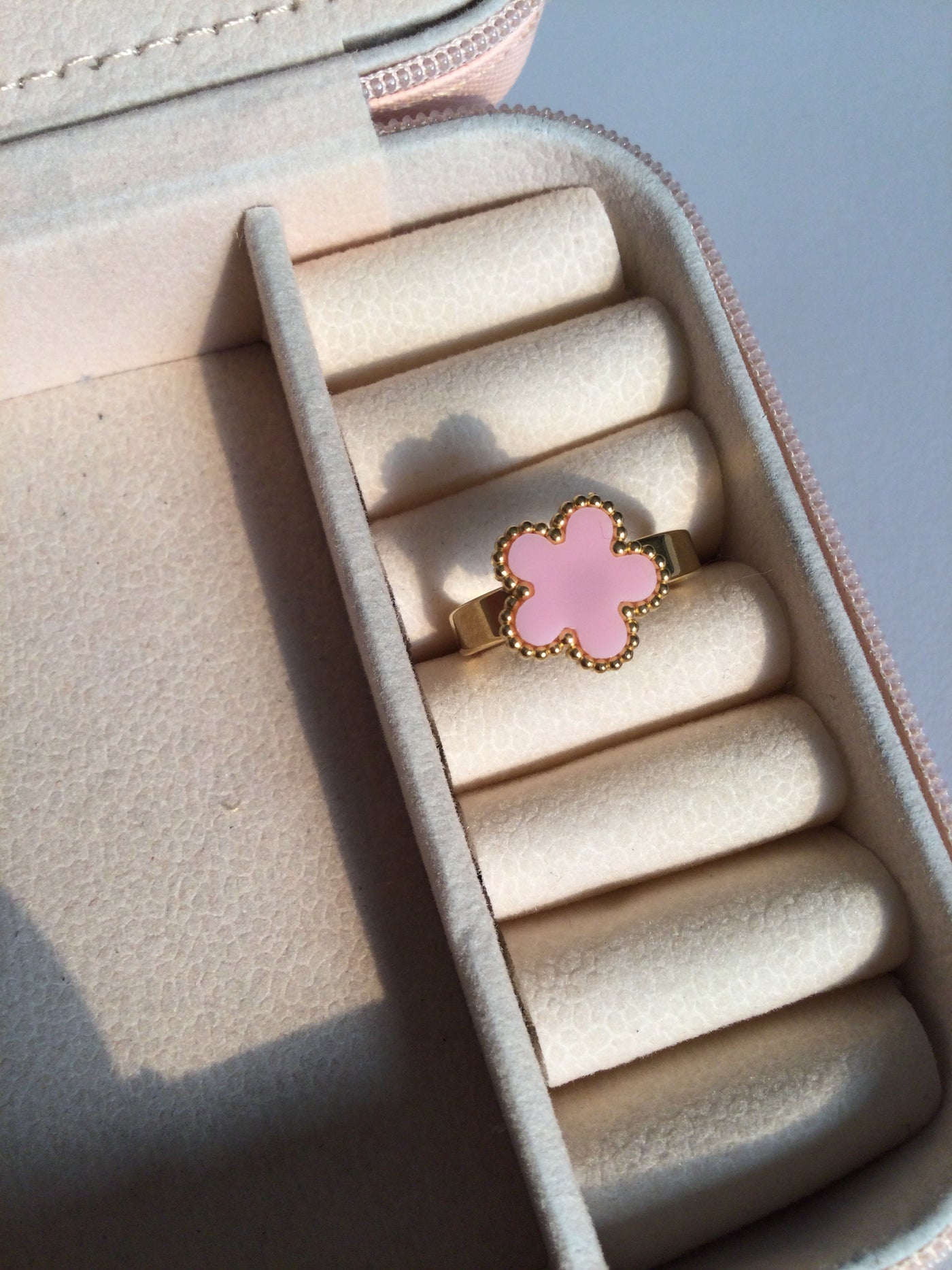 Pink Clover - Trending 18k Gold Plated Anti Tarnish Waterproof Ring