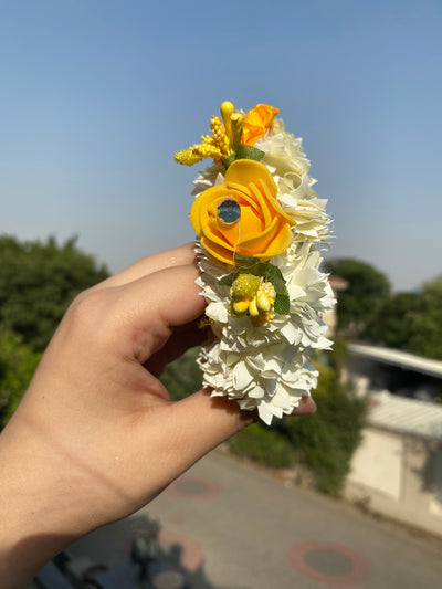 Yellow Premium Gajra