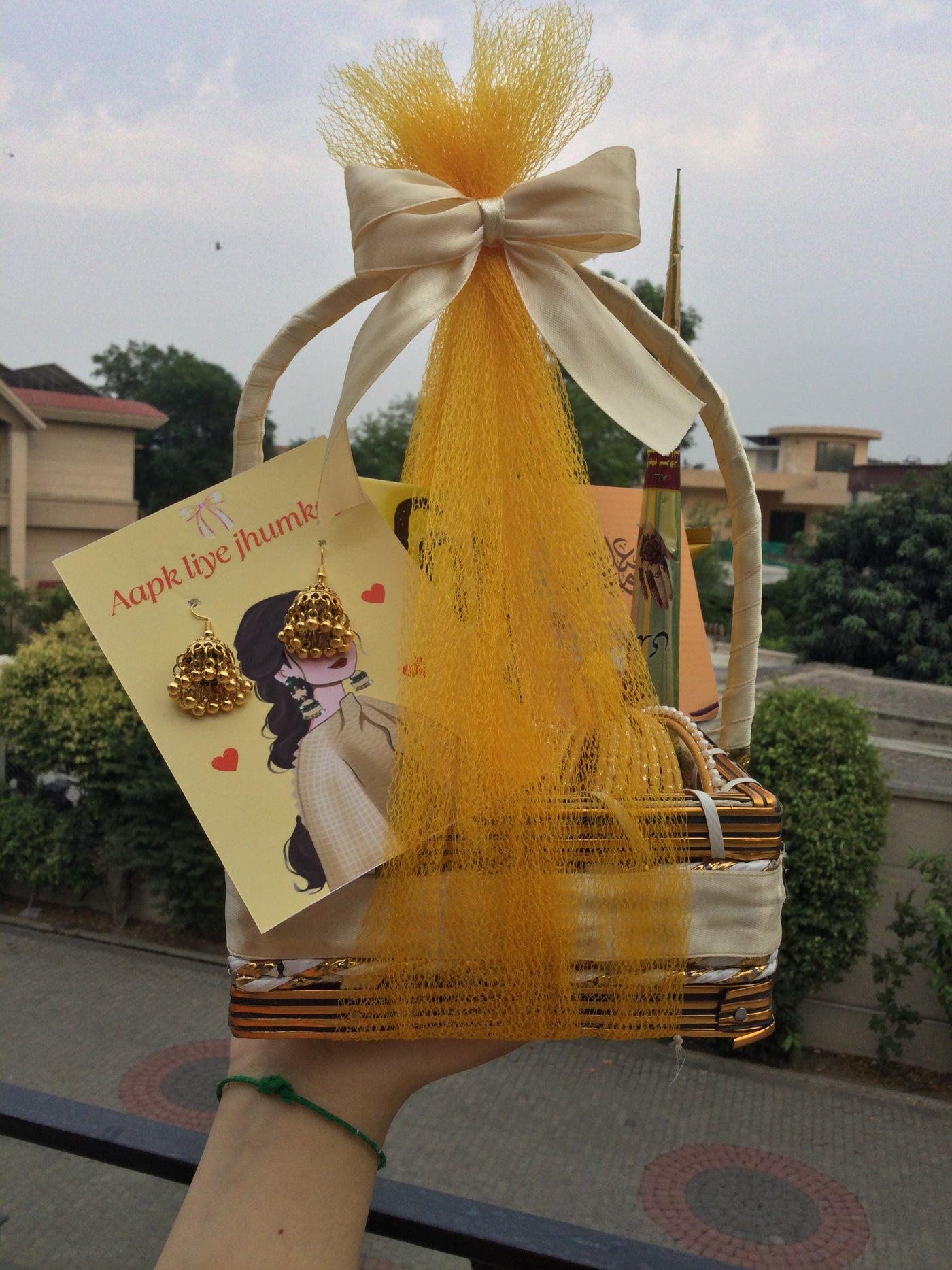 Yellow Eid Hamper