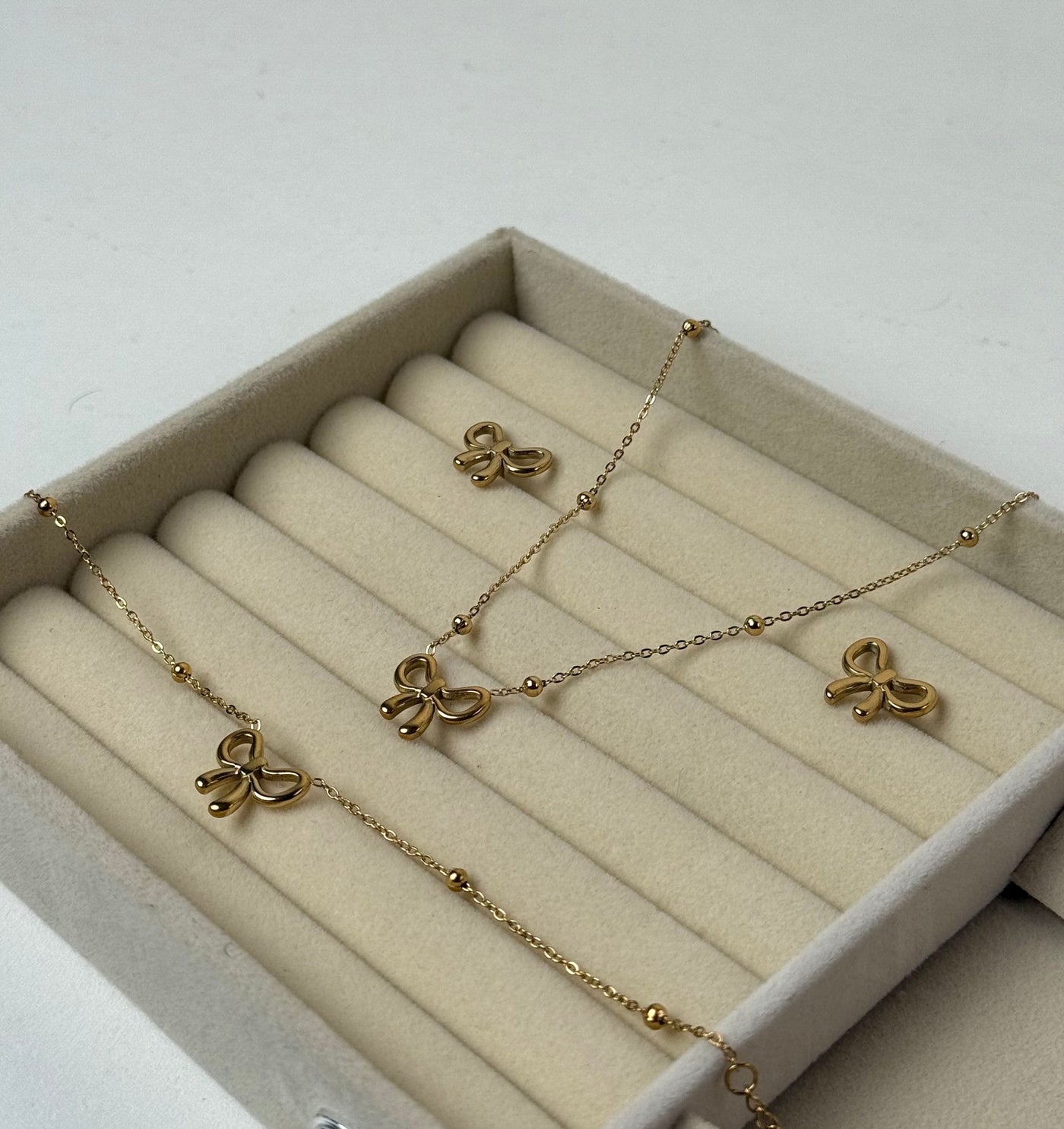Beaded Bow Set Tarnish Free 18k Gold Plated Waterproo