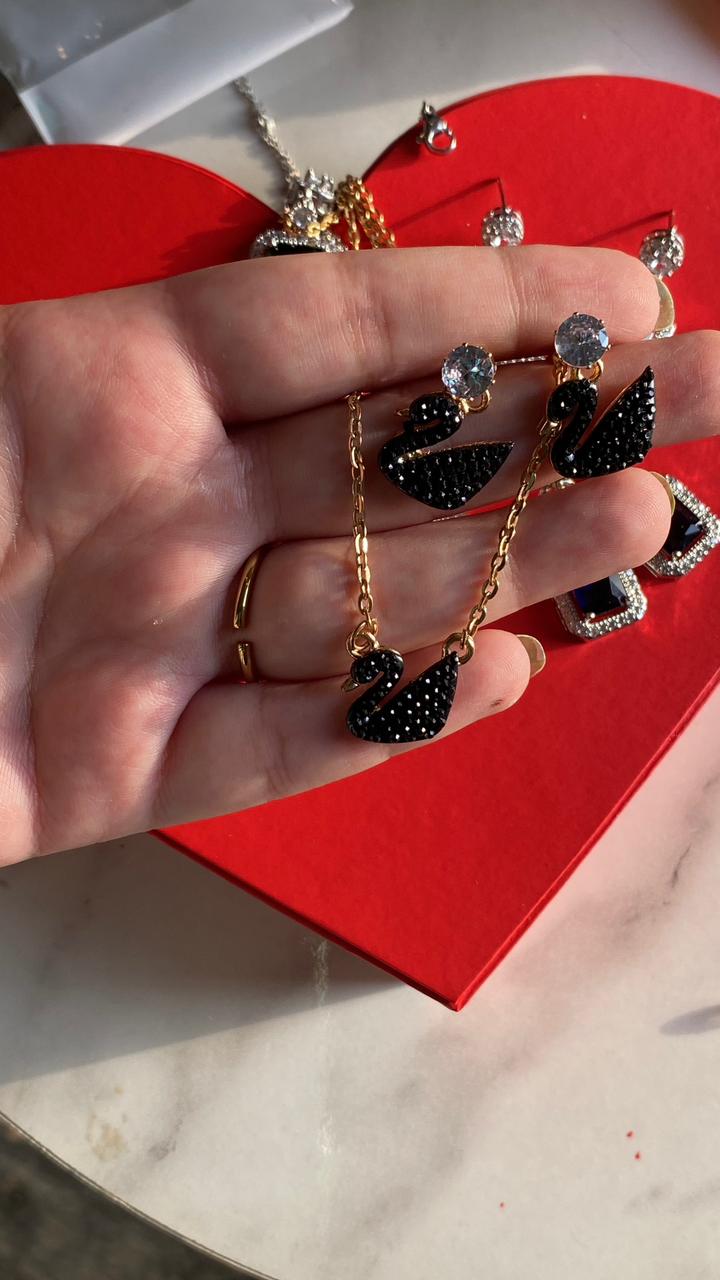 Black Swan Zircon Set Trending Set Anti Tarnish Waterproof Hypoallergenic