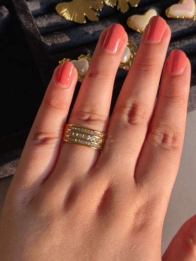 Selena Band - Premium Zircon Gold Ring Band Waterproof