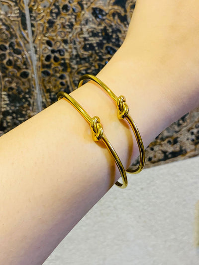 DailyWear Knot Bangle 18k Gold Plated Waterproof Tarnish Free