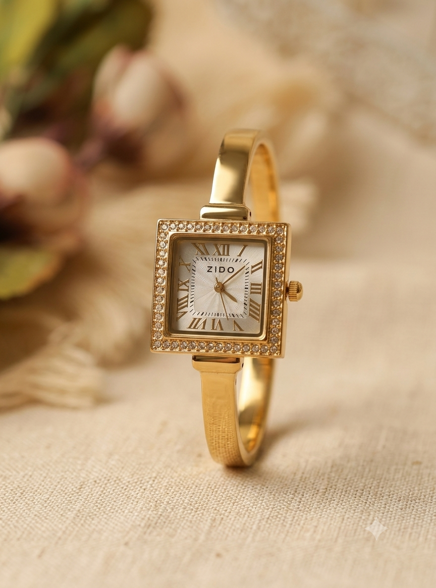 The Luxe Timepiece